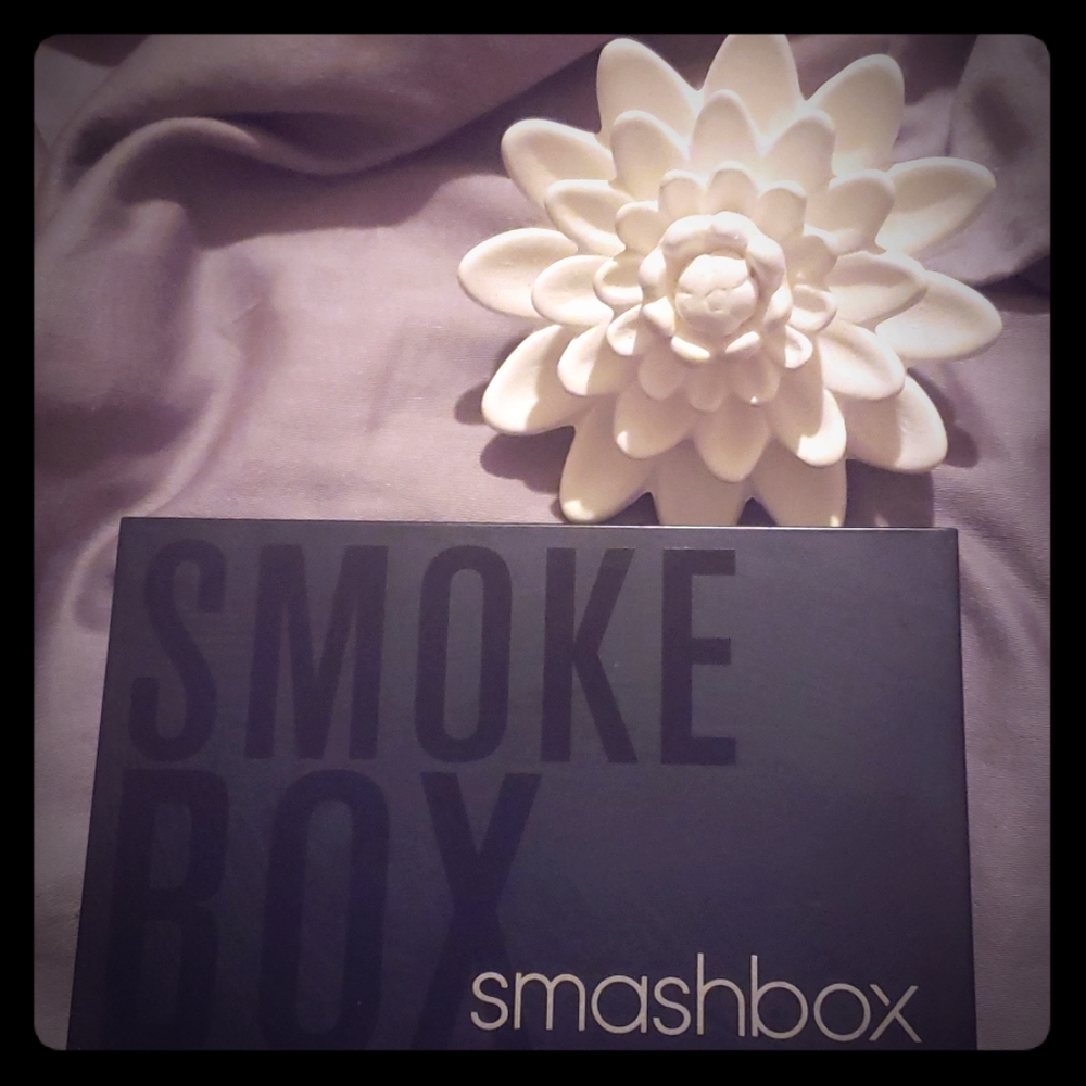 Smashbox Smokebox Palette